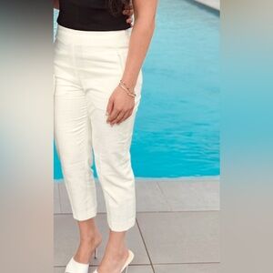 Club Monaco white dress pant. Cropped length. size 4. Like new.